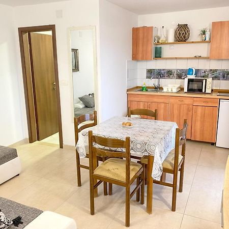 Apartmani Nede Trogir Exterior foto